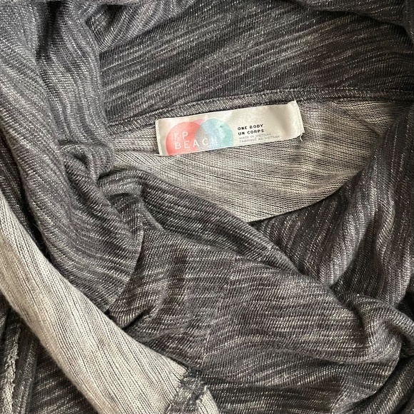 FREE PEOPLE FP Beach Cacoon Cowl Neck Knit Top Gray Space Dye X-Small Small - Picture 12 of 15